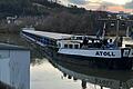 Erneut hat sich vergangenes Wochenende am Hafen des Karlstadter Zementwerks Schwenk ein Schiff zwischen beiden Ufern verkeilt.