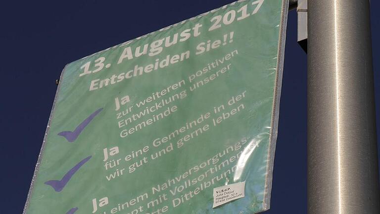 Ein Plakat des Ja-Lagers.