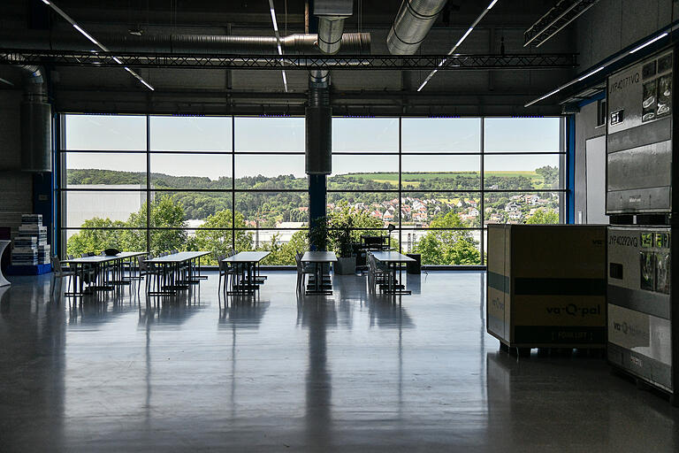 Blick aus der 'Blauen Halle' Richtung Maintal.