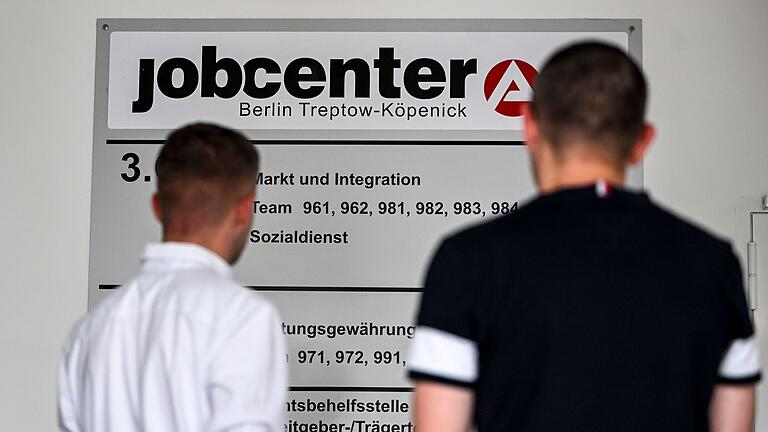 Jobcenter.jpeg       -  Für das 'Fördern und Fordern' beim Bürgergeld sind die Jobcenter zuständig. Doch die Ampel streicht ihnen zum zweiten Mal die Mittel.