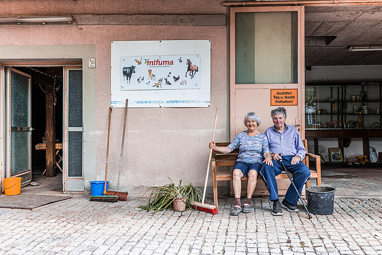 Karen und Lorenz Ortegel aus Zeil haben die volle Wucht des Hochwassers abbekommen. Die eigentlich kleine Altach setzte das Erdgeschoss rund 40 Zentimeter unter Wasser. Inzwischen sind die Spuren weitgehend beseitigt.