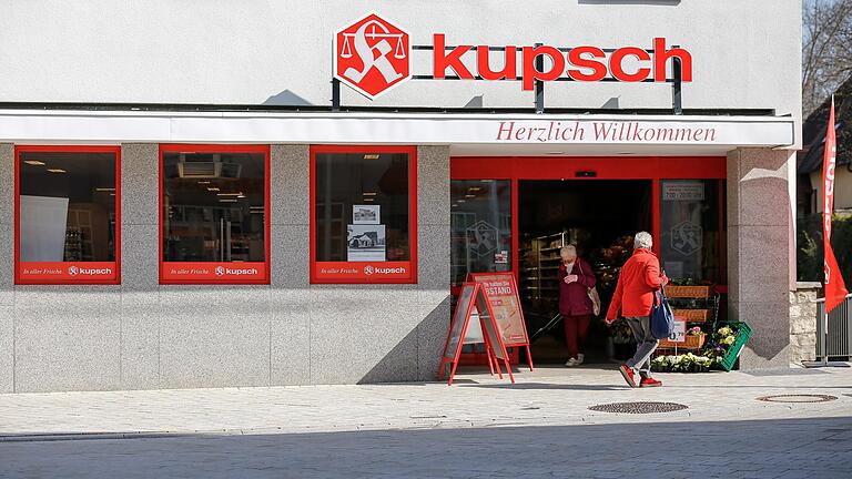 Das Kupsch-Logo wird ab kommendem Jahr nicht mehr zu finden sein. Die Filialen bekommen im Rahmen von Modernisierungsarbeiten den Außenauftritt von Edeka.