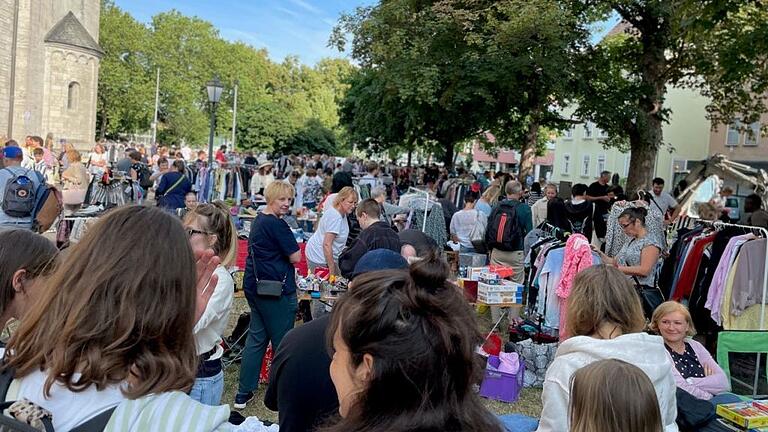 Der letzte Adalbero-Flohmarkt in Würzburg in diesem Jahr findet an diesem Samstag statt. Der letzte Adalbero-Flohmarkt in Würzburg in diesem Jahr findet an diesem Samstag statt. 