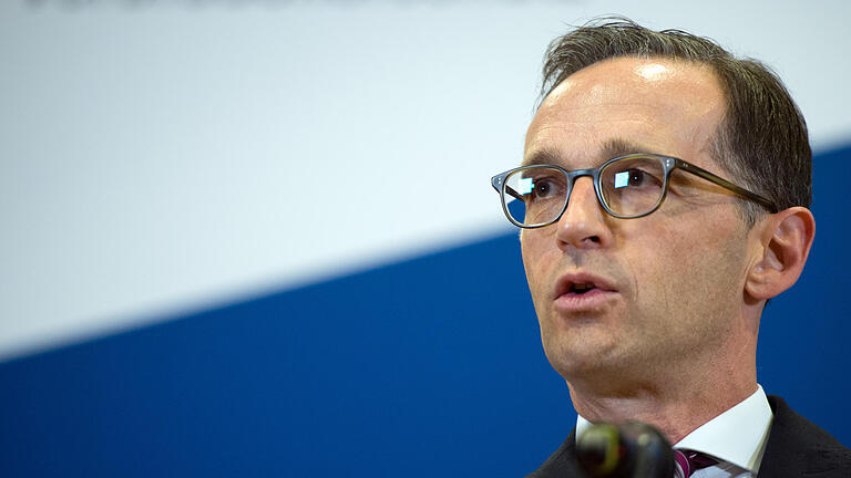 Bundesjustizminister Maas trifft Facebook-Delegation - Internet-Experten und Journalisten fürchten um die Meinungsfreiheit, wenn das Gesetz gegen Hass im Netz beschlossen wird. Doch aus Würzburg bekommt Minister Maas Unterstützung. Bundesjustizminister Maas trifft Facebook-Delegation - Internet-Experten und Journalisten fürchten um die Meinungsfreiheit, wenn das Gesetz gegen Hass im Netz beschlossen wird. Doch aus Würzburg bekommt Minister Maas Unterstützung.