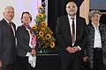 Die ehemalige Leiterin des Finanzamts Kitzingen Claudia Leimeter und ihr Mann (links im Bild) und der neue Leiter Volker Müller und seine Frau (rechts im Bild)&nbsp; in der Alten Synagoge in Kitzingen.