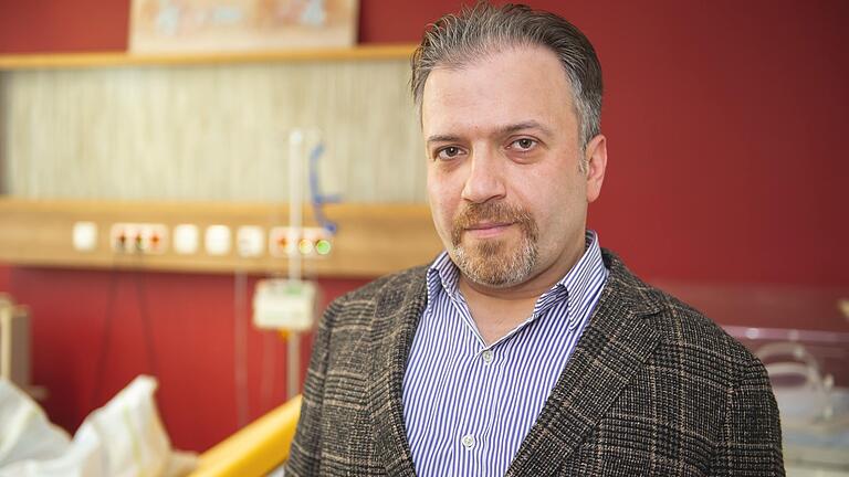 Er kam als Chefarzt erst vor zweieinhalb Jahren an die Haßberg-Kliniken, hat das Krankenhaus Haßfurt aber inzwischen nach Information der Redaktion wieder verlassen: Mohammad Nayef. (Archivbild) Er kam als Chefarzt erst vor zweieinhalb Jahren an die Haßberg-Kliniken, hat das Krankenhaus Haßfurt aber inzwischen nach Information der Redaktion wieder verlassen: Mohammad Nayef. (Archivbild)