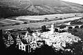 Blick von der Scherenburg auf das zerstörte Gemünden im Jahr 1945