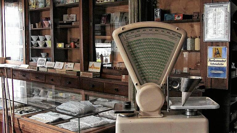 Melitta-Kaffeefilter, Verbandswatte oder Maggi-Würze: Ein Blick in die Regale und Vitrinen wird bei manchem Betrachter Erinnerungen wecken. Melitta-Kaffeefilter, Verbandswatte oder Maggi-Würze: Ein Blick in die Regale und Vitrinen wird bei manchem Betrachter Erinnerungen wecken.