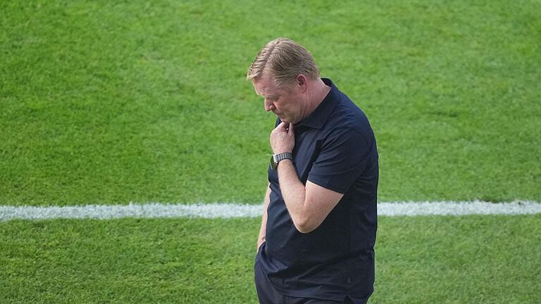Niederlande-Trainer Ronald Koeman - In den Niederlanden stark in der Kritik: Nationaltrainer Ronald Koeman. Niederlande-Trainer Ronald Koeman - In den Niederlanden stark in der Kritik: Nationaltrainer Ronald Koeman.