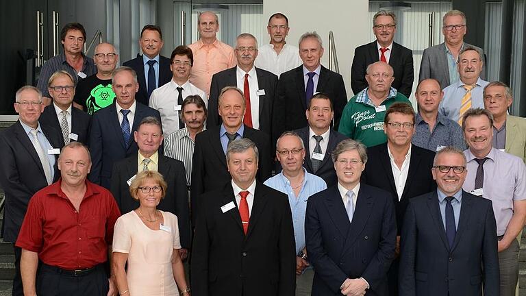 Ehrungen bei Schaeffler: Die Jubilare mit 40 Jahren Betriebszugehörigkeit.