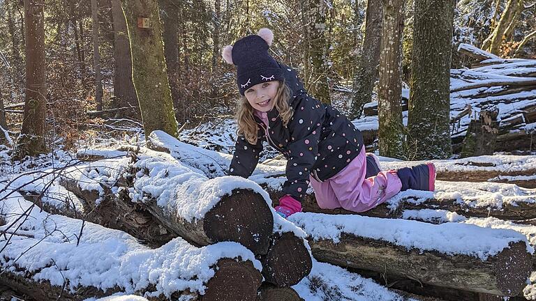 Im Gramschatzer Wald warten laut Erlebniszentrum-Leiter Wolfgang Graf hinter jedem Baum und in jeder Pfütze Abenteuer für Kinder. Im Gramschatzer Wald warten laut Erlebniszentrum-Leiter Wolfgang Graf hinter jedem Baum und in jeder Pfütze Abenteuer für Kinder.