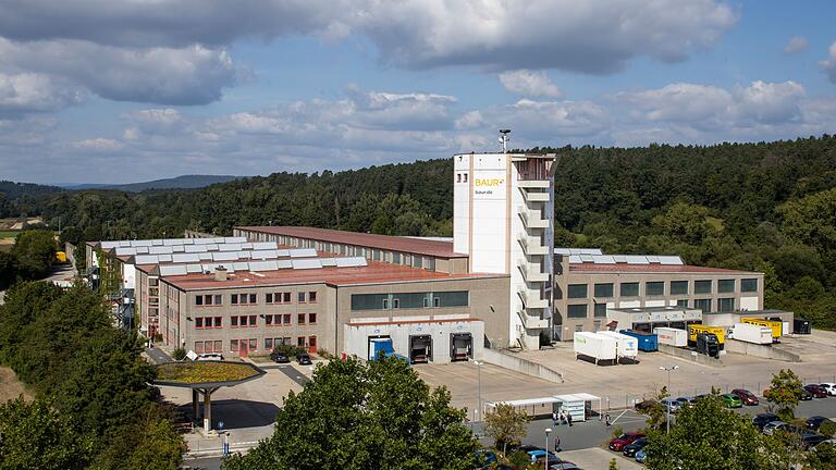 Logistik-Standort vor der Schließung       -  Die Baur-Gruppe will im nächsten Jahr ihren Standort BFS-Logistik im oberfränkischen Weismain nach dem Verlust des wichtigsten dortigen Kunden schließen.