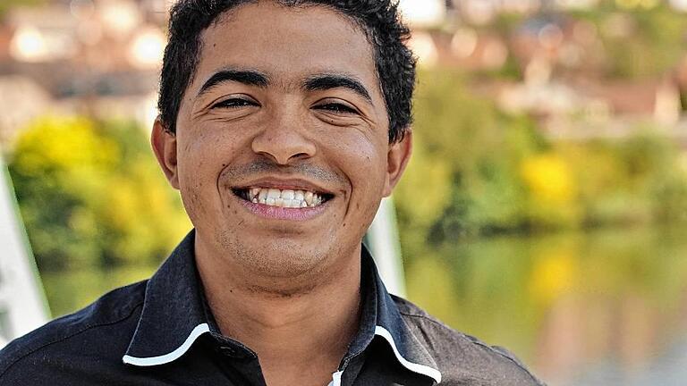 In dem einen Jahr, das der Priesteranwärter Marcus da Silva aus Brasilien hier in Deutschland verbracht hat, ist Zellingen für ihn zu einem Stück Heimat geworden. In dem einen Jahr, das der Priesteranwärter Marcus da Silva aus Brasilien hier in Deutschland verbracht hat, ist Zellingen für ihn zu einem Stück Heimat geworden.