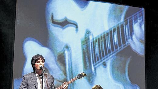 Twist & Shout: Die gleichnamige Beatles-Coverband im Würzburger Congress Centrum.