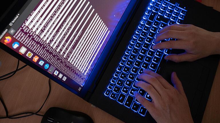 Internet-Kriminelle haben in den vergangenen Tagen den deutschlandweit aktiven Autohändler Emil Frey heimgesucht. Auch Filialen in Mainfranken sind betroffen. Internet-Kriminelle haben in den vergangenen Tagen den deutschlandweit aktiven Autohändler Emil Frey heimgesucht. Auch Filialen in Mainfranken sind betroffen.