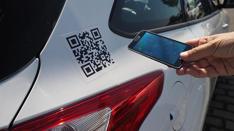 Das 'Auto auf Zeit' kommt immer mehr in Mode. Bequem per Handy zu buchen, sollen Car-Sharing-Angebote nun auch den ländlichen Raum erobern. Das 'Auto auf Zeit' kommt immer mehr in Mode. Bequem per Handy zu buchen, sollen Car-Sharing-Angebote nun auch den ländlichen Raum erobern.