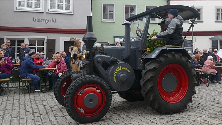 Glanzstücke bei der Letzten Fuhre: alte Traktoren.