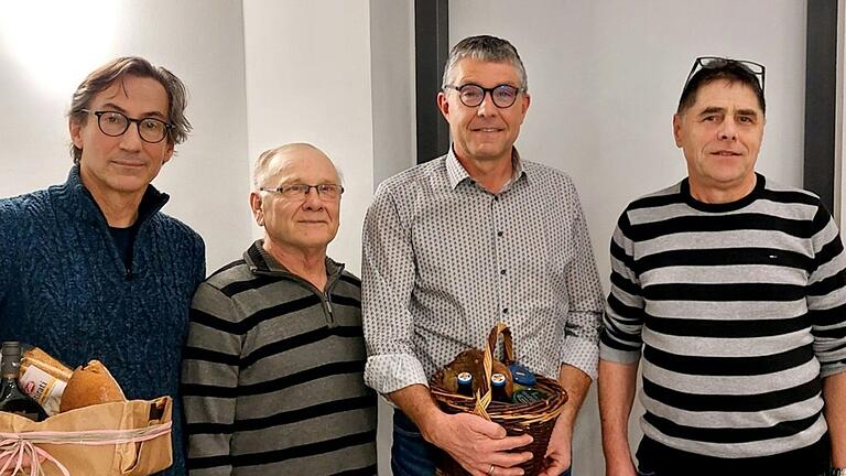 Auf dem Foto Manfred Grabmeier, Gandi Brückner, Michael Beck und Jürgen Schmitt. Auf dem Foto Manfred Grabmeier, Gandi Brückner, Michael Beck und Jürgen Schmitt.