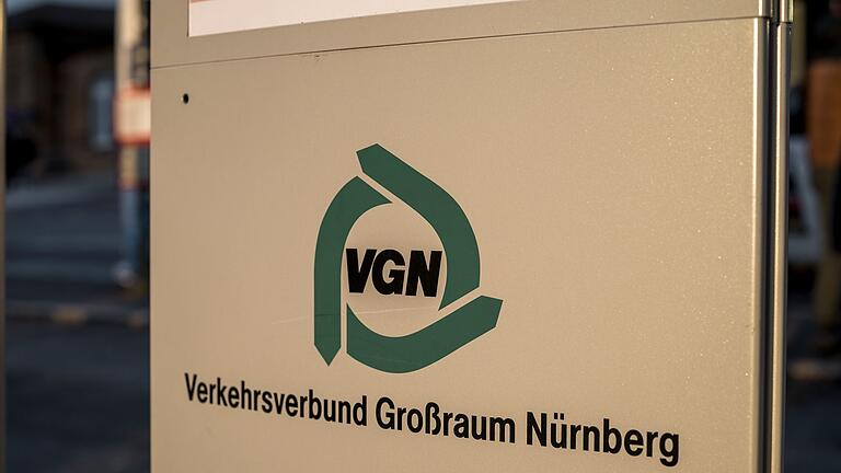 Verkehrsverbund Großraum Nürnberg       -  Der Verkehrsverbund Großraum Nürnberg (VGN) erhöht im kommenden Jahr die Preise. (Archivbild)