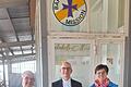 Bischof Franz Jung (Mitte) besuchte die Bahnhofsmission in Schweinfurt. Links Elmar Rachle, rechts Leiterin Susanne Brand.