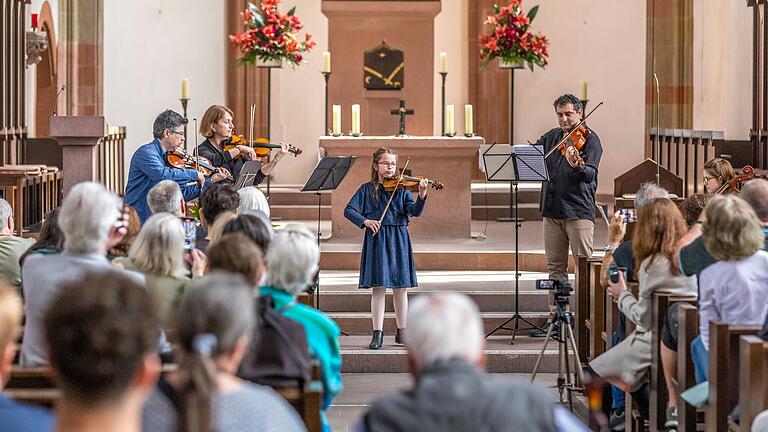 Das Ensemble Klangwelt spielte am Samstag in der Marienkapelle in Würzburg, zum Auftakt des alljährlichen Mozartfestes. Das Ensemble Klangwelt spielte am Samstag in der Marienkapelle in Würzburg, zum Auftakt des alljährlichen Mozartfestes.