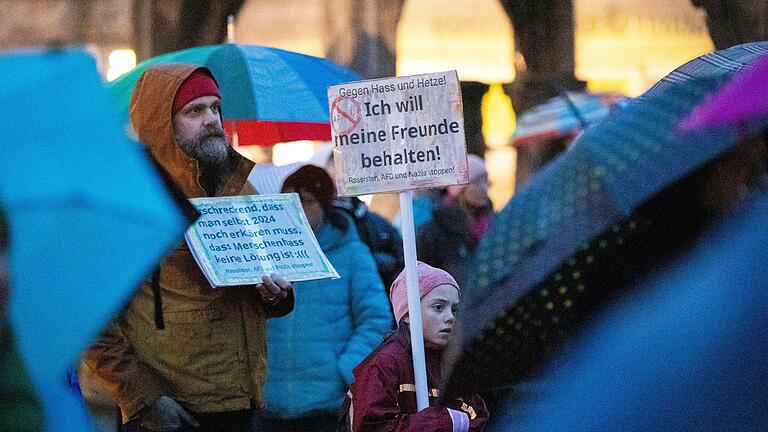 Die Mahnwache für Demokratie vor knapp zwei Wochen war Auftakt für weitere Aktionen gegen Rechtsextremismus in Hammelburg.