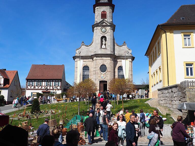 Dank des guten Wetters erfreute sich der Prölsdorfer Ostermarkt großen Andrangs. Dank des guten Wetters erfreute sich der Prölsdorfer Ostermarkt großen Andrangs.