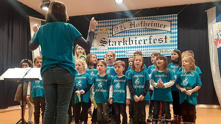 Der Kinderchor Hofheim sorgte für die musikalische Umrahmung.