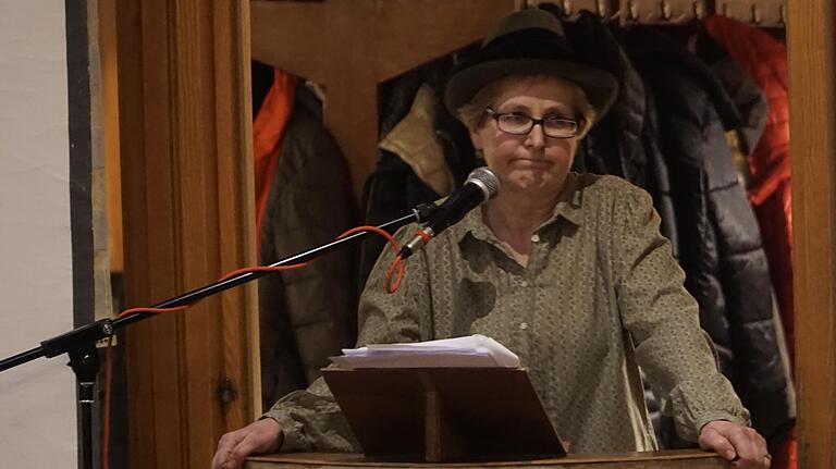 Aus ihrem Alltag als Oma berichtete Doris Zehner in der Bütt. Aus ihrem Alltag als Oma berichtete Doris Zehner in der Bütt.