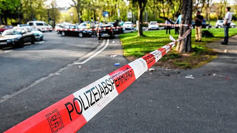 Wollte Mann erschossen werden?       -  Bei Einsätzen gibt es zwischen Journalisten und Polizei eine Vereinbarung zu beachten.  Archivbild aus 2015..