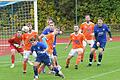 Die Spiele des FC 06 Bad Kissingen und TSV Münnerstadt       -  Brenzlige Szene vor dem von Patrick Balling gehüteten Münnerstädter Tor, aber den Kopfball von Gochsheims Florian Schott verteidigen die Lauerstädter gemeinschaftlich.