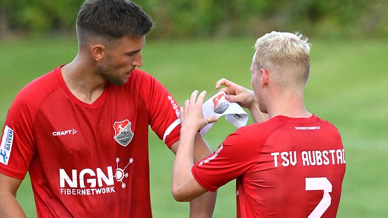 Tim Hüttl (links) und Luke Hemmerich (rechts) peilen mit dem TSV Aubstadt bei der SpVgg Ansbach den dritten Saisonsieg an.