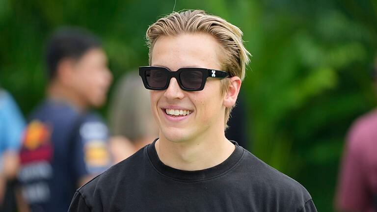 Vor dem Großen Preis von Singapur       -  Übernimmt Ricciardos Cockpit: Der Neuseeländer Liam Lawson