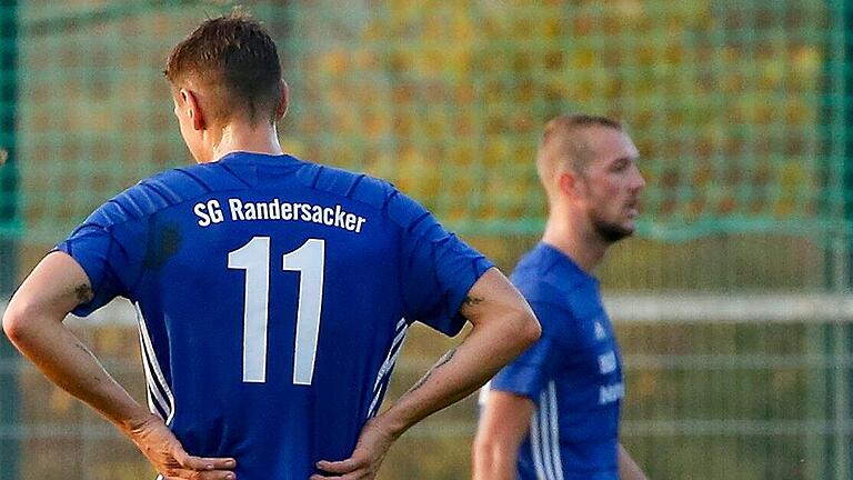 Ein neuer Trainer übernimmt die SG Randersacker in der Saison 2023/24. Derzeit kämpfen die Fußballer der SG als Aufsteiger in der Kreisliga um den Klassenerhalt. Ein neuer Trainer übernimmt die SG Randersacker in der Saison 2023/24. Derzeit kämpfen die Fußballer der SG als Aufsteiger in der Kreisliga um den Klassenerhalt.