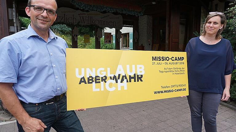 Am Freitag startet das Missio-Camp. Es wird bis zum 5. August dauern. Stefan und Anke Schroth laden in diesem Jahr unter dem Motto „Unglaublich, aber wahr“ zur 42. Auflage ein. Am Freitag startet das Missio-Camp. Es wird bis zum 5. August dauern. Stefan und Anke Schroth laden in diesem Jahr unter dem Motto „Unglaublich, aber wahr“ zur 42. Auflage ein.