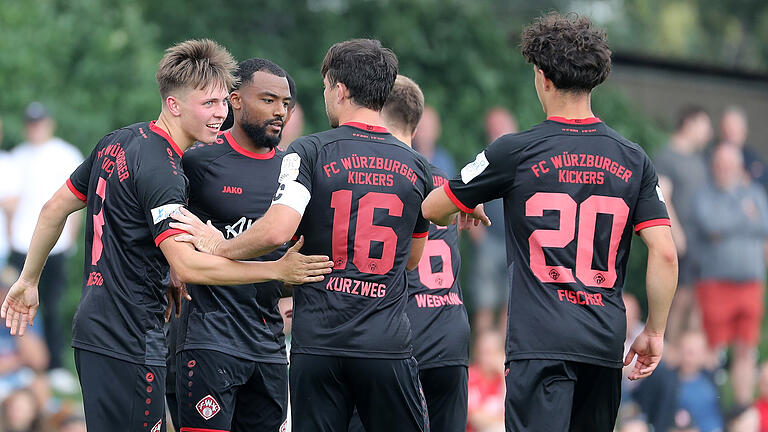 Ist für die Würzburger Kickers heute ein Testspiel-Sieg gegen den Fünftligisten FSV Hollenbach drin?