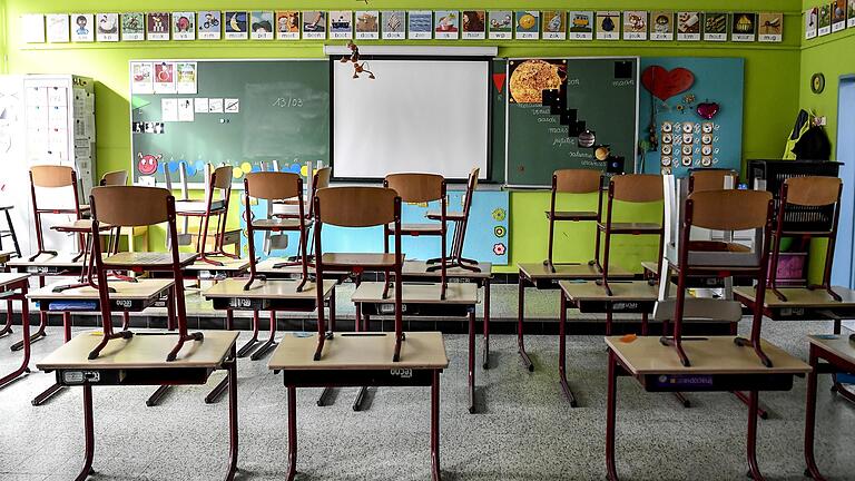 Seit 16. März sind wegen der Corona-Pandemie alle Schulen in Bayern geschlossen. Laut der damaligen Ansage sollten die Schulen nach den Osterferien am 20. April wieder öffnen. Aber ist der Termin haltbar und sinnvoll?