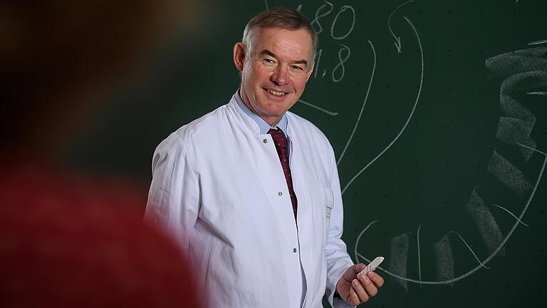 Prof. Dr. Christoph Wanner war fast 30 Jahre lang als Leiter der Nephrologie in der Medizinischen Klinik und Poliklinik I am Universitätsklinikum Würzburg in der Behandlung, Forschung und Lehre rund um die Niere beschäftigt.