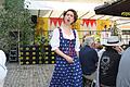 Fröhliche Matinee: Katja Bördner sang Lieder der 1930er und 40er Jahre. Dabei mischte sich auch unters Publikum.