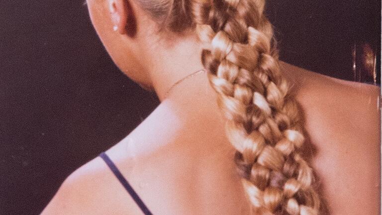Flechtfrisuren wie diese hier mag die Friseurmeisterin besonders gerne.&nbsp;