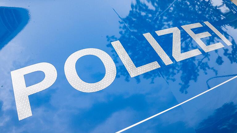 Streit im Knoblauchsland eskaliert       -  Ein Streit zwischen Saisonarbeitern im Nürnberger Knoblauchsland ist am Mittwochabend völlig außer Kontrolle geraten. (Symbolbild)