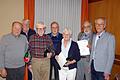 Ehrungen für 50, 60 und 65 Jahre: (von links) Horst Günter, Horst Bismarck, Horst Hippler, Josef Hammerl, Gisela Zoll, Alfred Ruppert (60 J.) und Vorsitzender Artur Zoll.       -  Ehrungen für 50, 60 und 65 Jahre: (von links) Horst Günter, Horst Bismarck, Horst Hippler, Josef Hammerl, Gisela Zoll, Alfred Ruppert (60 J.) und Vorsitzender Artur Zoll.