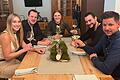 Die 21-jährige Franziska Sperber aus Rentweinsdorf (Mitte) macht bei der TV-Kochshow 'Das perfekte Dinner' mit.