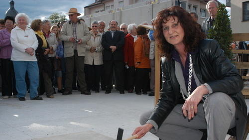 Grundstein Rathaus       -  Neues Rathaus Marktheidenfeld, ehemaliges Mälzereigelände, Innenstadt. Grundsteinlegung am 4.5.09 durch Bürgermeisterin Helga Schmidt-Neder