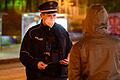 Bei einer Polizeikontrolle muss in der Regel der Ausweis gezeigt werden. Doch bei vielen Menschen ist die auf dem Ausweis gedruckte Adresse gar nicht der Hauptwohnsitz.&nbsp; Symbolfoto.