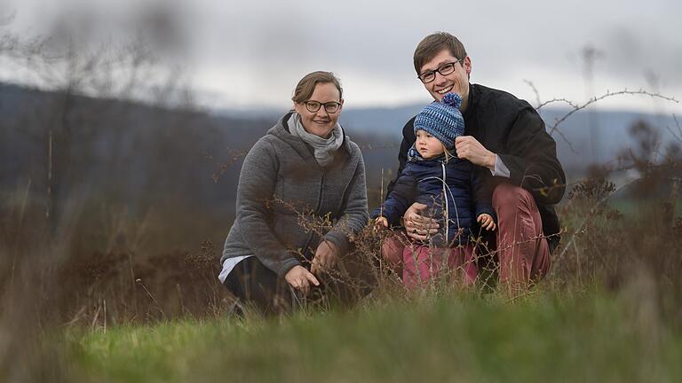 Von Stuttgart nach Oberwaldbehrungen in der Rhön: Johanna und Patrick Stumpf ziehen mit ihrer knapp zweijährigen Tochter Frida mitten in der Corona-Pandemie zurück aufs Land.&nbsp;