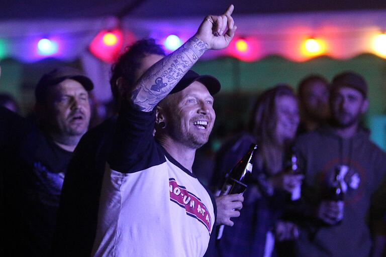 Wer auf das DIP-Festival nach Mühlhausen kommt, tut automatisch auch Gutes. Ein Teil des Erlöses fließt an wohltätige Zwecke. Wer auf das DIP-Festival nach Mühlhausen kommt, tut automatisch auch Gutes. Ein Teil des Erlöses fließt an wohltätige Zwecke.