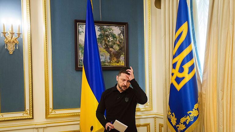 Wolodymyr Selenskyj       -  Vor den Unterredungen in London schließt der ukrainische Präsident Wolodymyr Selenskyj Gebietsabtretungen an Russland aus.