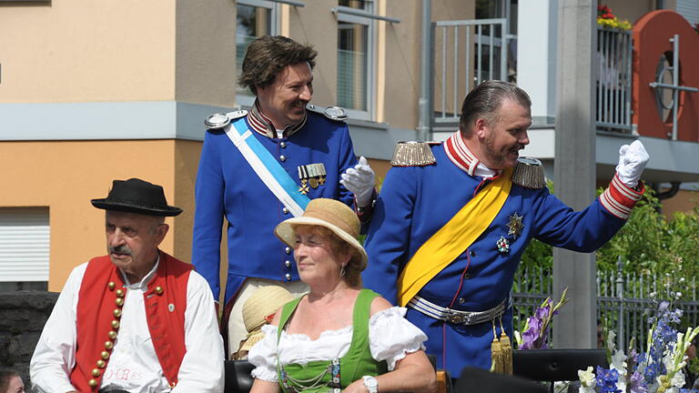 Der große Umzug des Rakoczy-Fests ist zu Ende.
