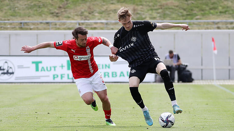 Maximilian Breunig (rechts) verlässt die Würzburger Kickers.